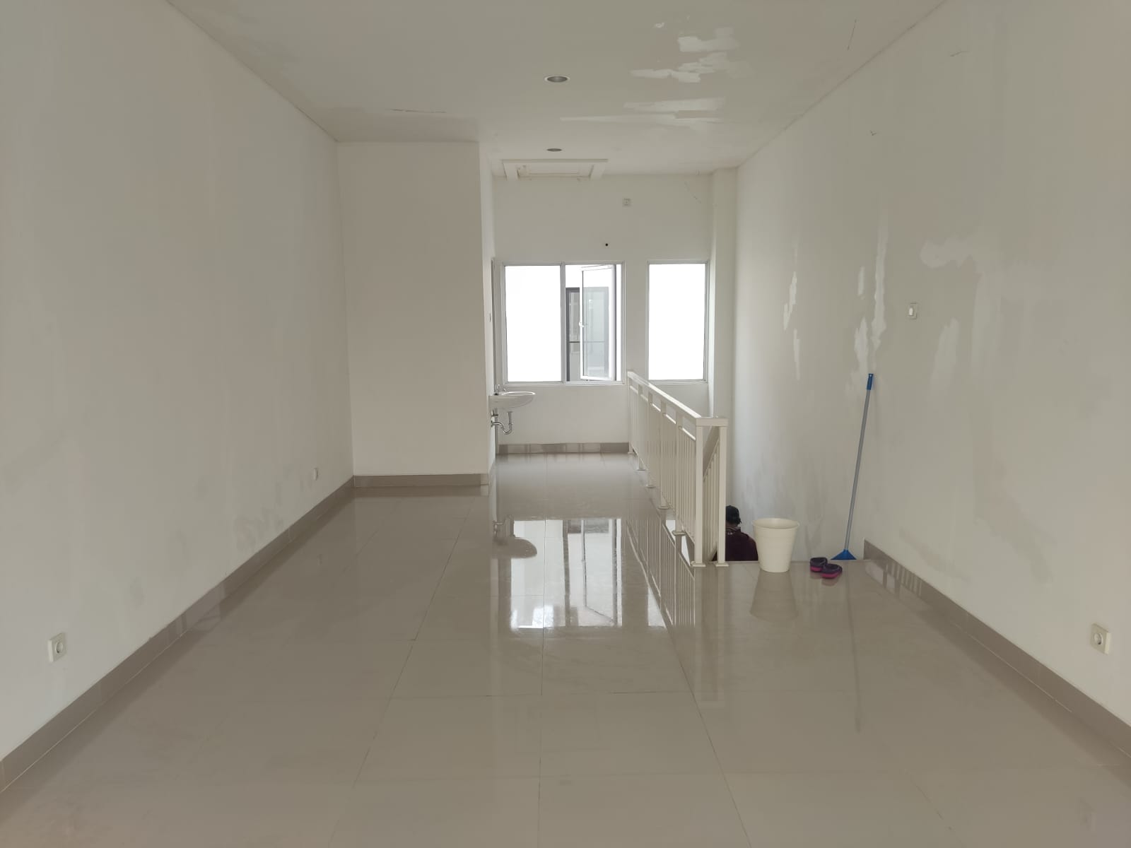 DiSewakan Ruko Gandeng di Sevilla Sporty City Jababeka Cikarang